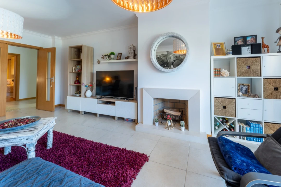 Apartamento T2 para Venda em Nazare Foto 11