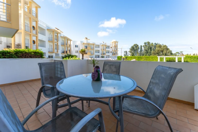 Apartamento T2 para Venda em Nazare Foto 23