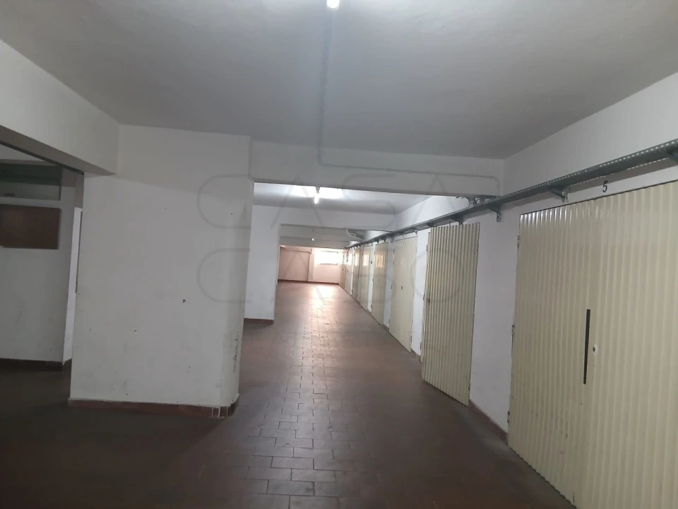 Garagem para Venda em Setubal (São Sebastião) Foto 8