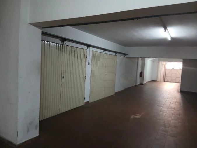Garagem para Venda em Setubal (São Sebastião) Foto 5