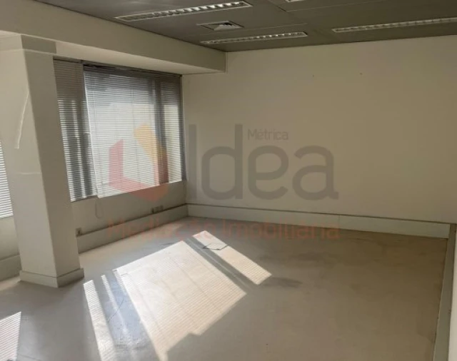 Escritório para Venda em Baixa da Banheira e Vale da Amoreira Foto 3