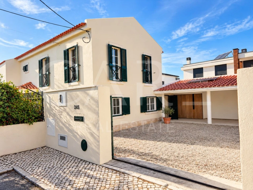 Moradia T4 para Venda em Alcabideche Foto 4