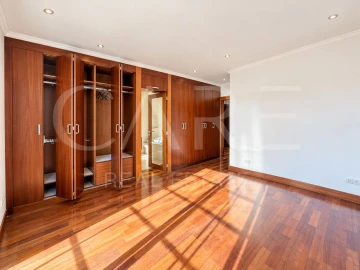 Moradia T4 para Venda em Alcabideche