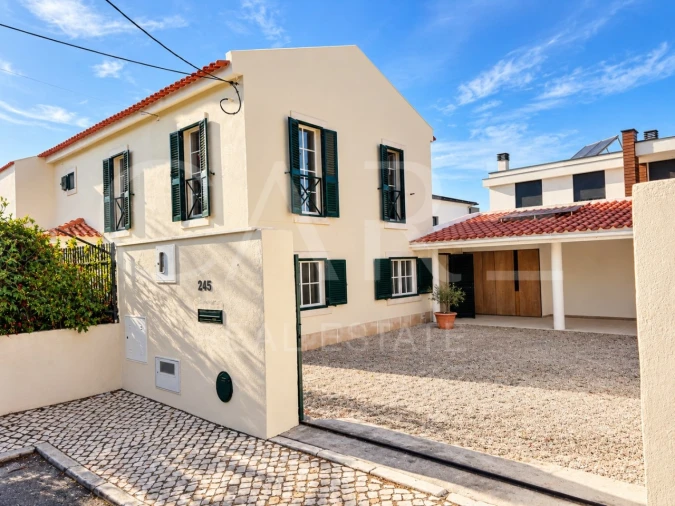 Moradia T4 para Venda em Alcabideche Foto 4