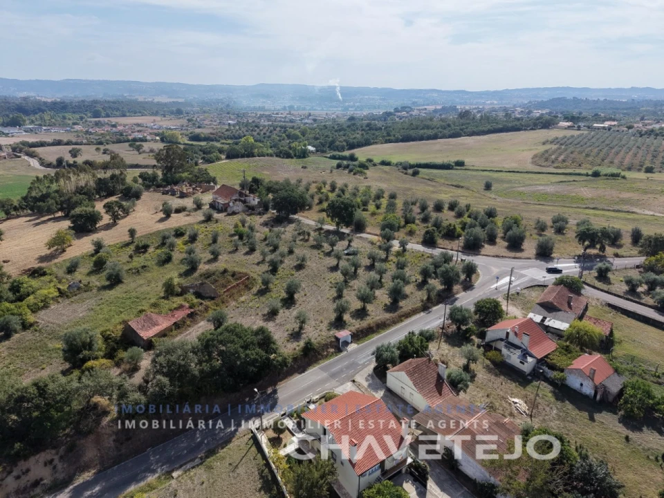 Moradia T3 para Venda em São João Baptista e Santa Maria dos Olivais Foto 3