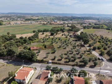 Moradia T3 para Venda em São João Baptista e Santa Maria dos Olivais