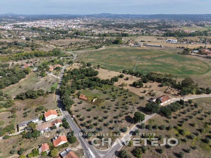 Moradia T3 para Venda em São João Baptista e Santa Maria dos Olivais Foto 7