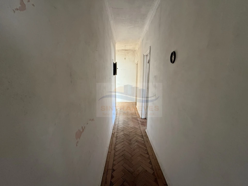 Apartamento T2 para Venda em Rio de Mouro Foto 12