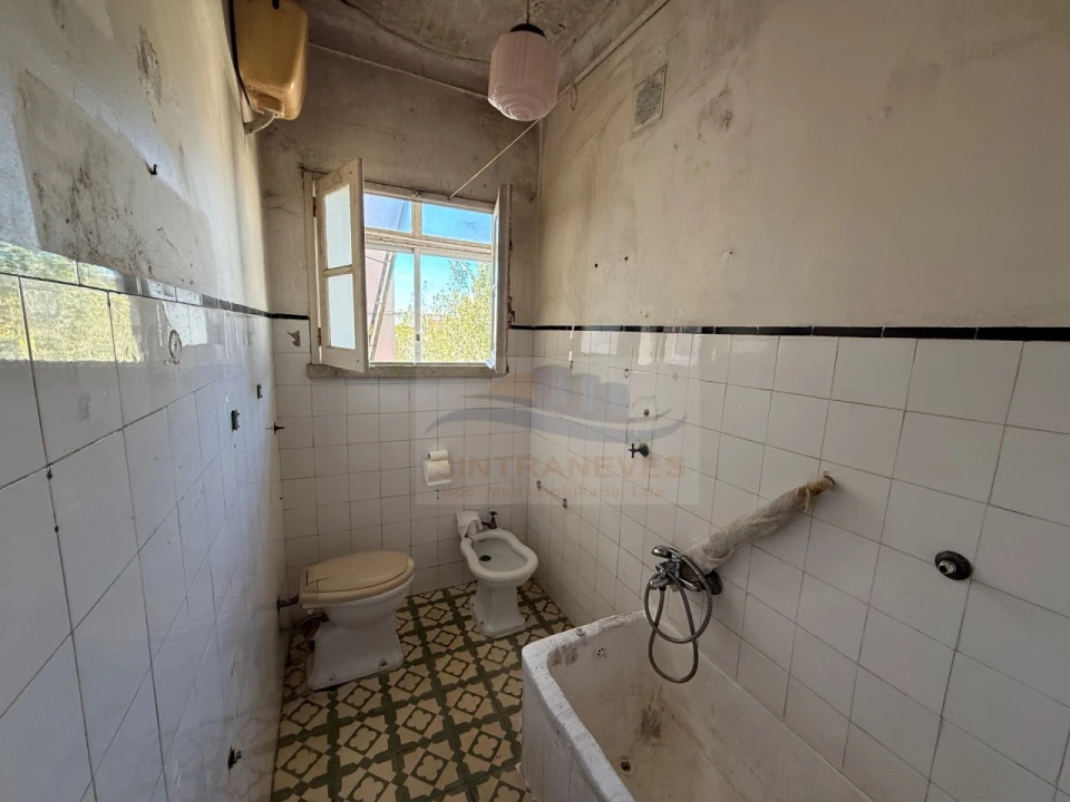 Apartamento T2 para Venda em Rio de Mouro Foto 20