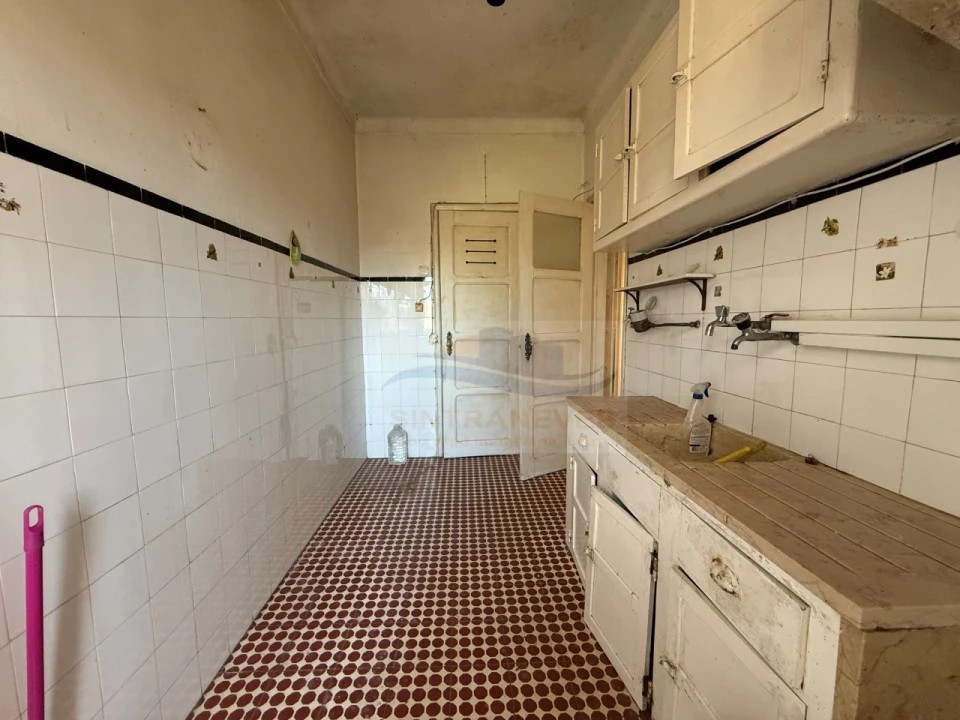Apartamento T2 para Venda em Rio de Mouro Foto 23