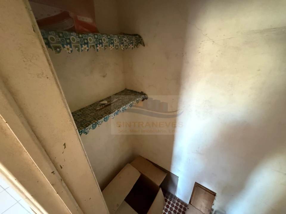 Apartamento T2 para Venda em Rio de Mouro Foto 27