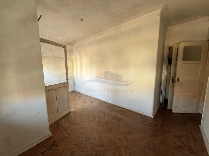 Apartamento T2 para Venda em Rio de Mouro Foto 11