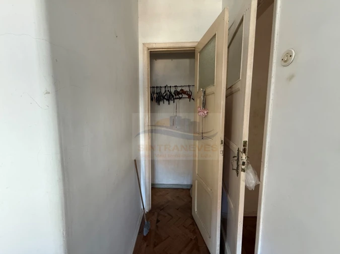 Apartamento T2 para Venda em Rio de Mouro Foto 13