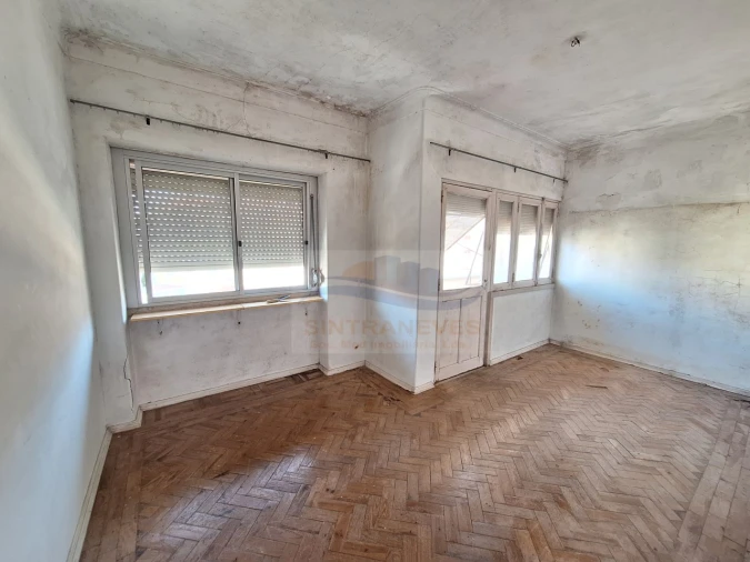 Apartamento T2 para Venda em Rio de Mouro Foto 5