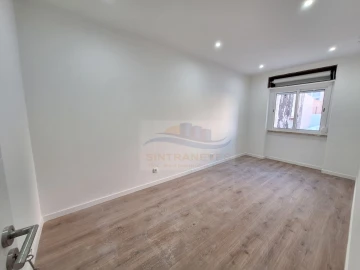 Apartamento T3 para Venda em Venteira
