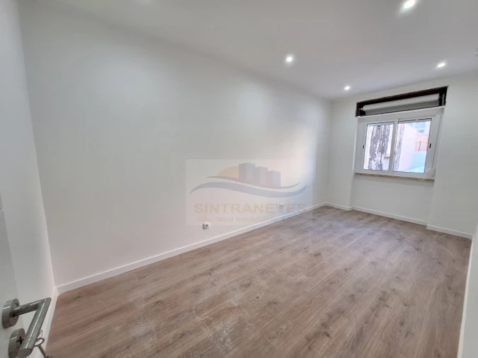 Apartamento T3 para Venda em Venteira Foto 11