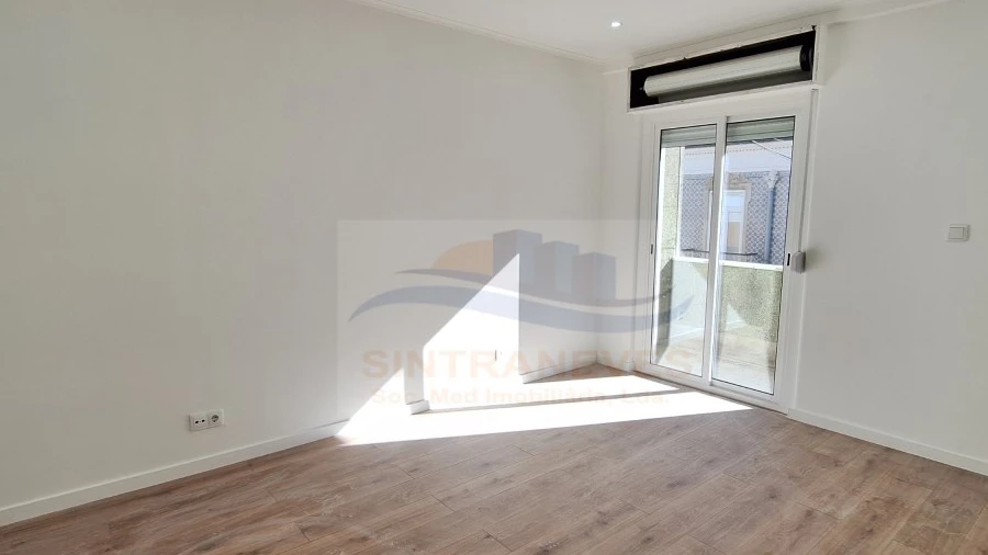 Apartamento T3 para Venda em Venteira