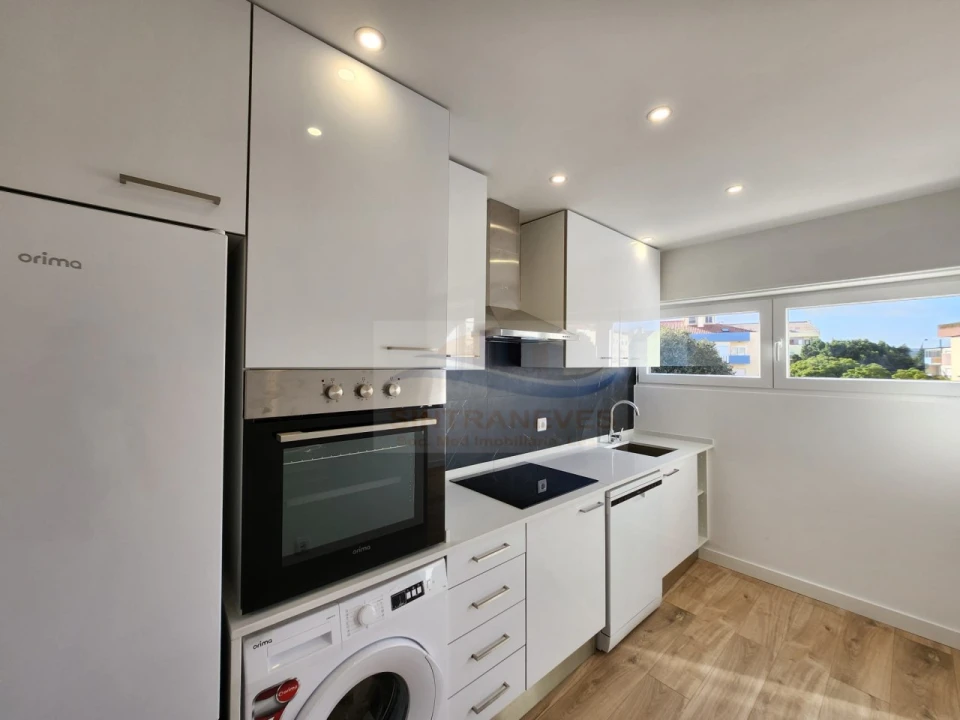 Apartamento T2 para Venda em Mina de Água Foto 1