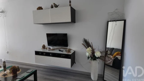 Apartamento T2 para Venda em Aver-O-Mar, Amorim e Terroso
