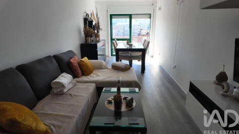 Apartamento T2 para Venda em Aver-O-Mar, Amorim e Terroso