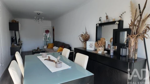 Apartamento T2 para Venda em Aver-O-Mar, Amorim e Terroso