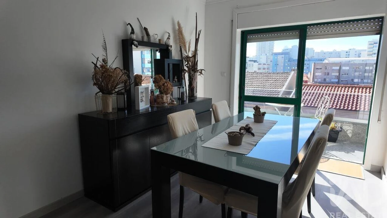 Apartamento T2 para Venda em Aver-O-Mar, Amorim e Terroso Foto 4