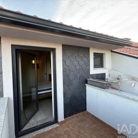 Apartamento T3 para Venda em Cepões, Meijinhos e Melcões