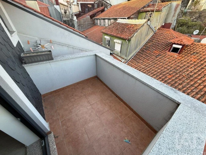 Apartamento T3 para Venda em Cepões, Meijinhos e Melcões Foto 2