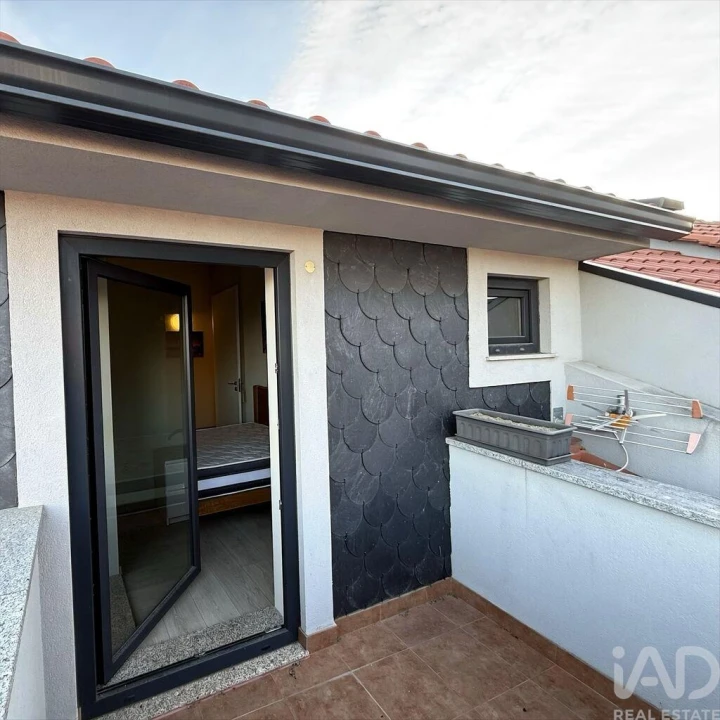 Apartamento T3 para Venda em Cepões, Meijinhos e Melcões Foto 1