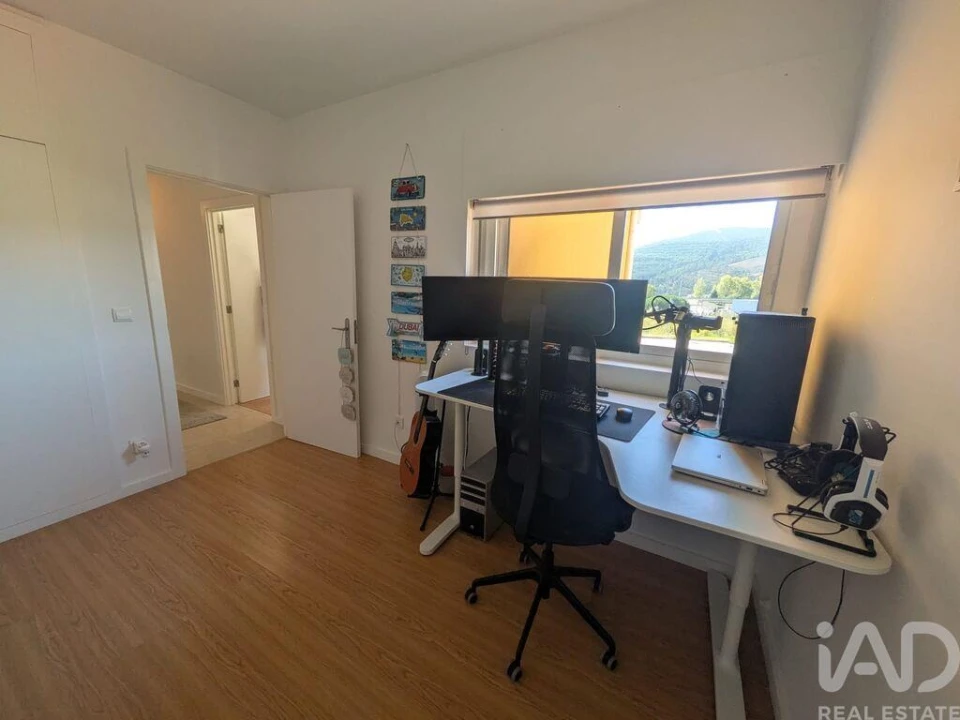 Apartamento T2 para Venda em Valongo Foto 16