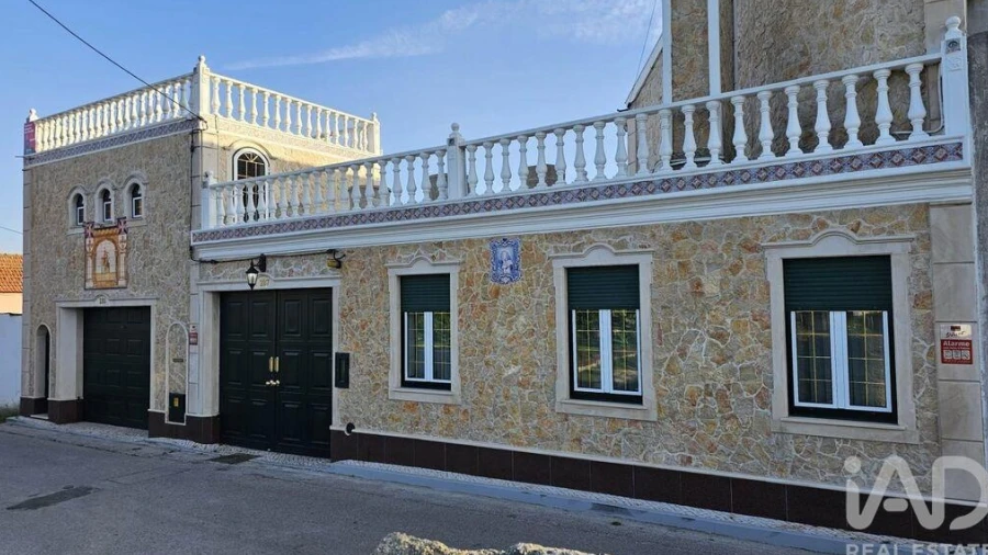 Moradia T5 para Venda em Esgueira