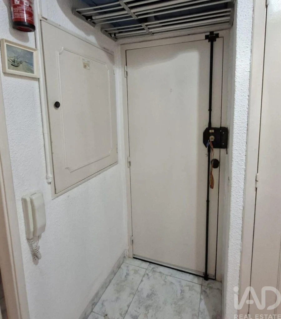 Apartamento T2 para Venda em Costa da Caparica Foto 31