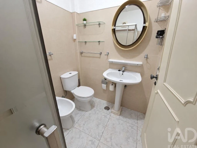 Apartamento T2 para Venda em Costa da Caparica Foto 17