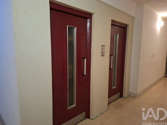 Apartamento T2 para Venda em Costa da Caparica Foto 34