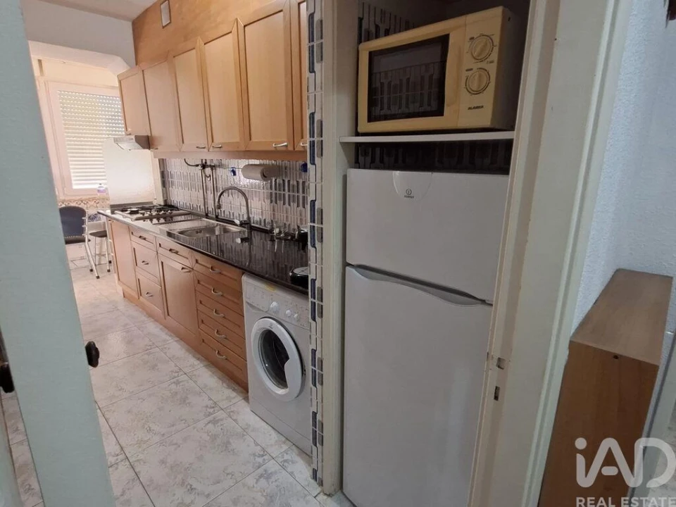 Apartamento T2 para Venda em Costa da Caparica Foto 19