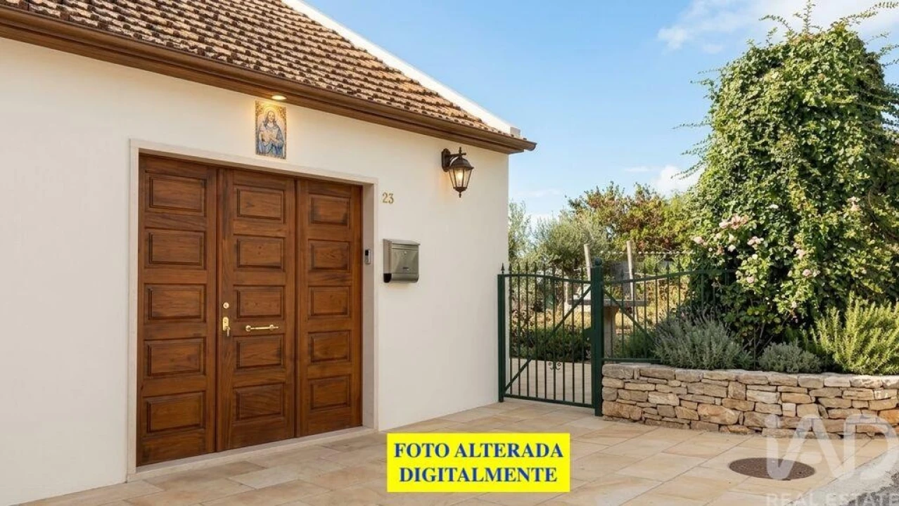 Moradia T1 para Venda em Almoster Foto 2