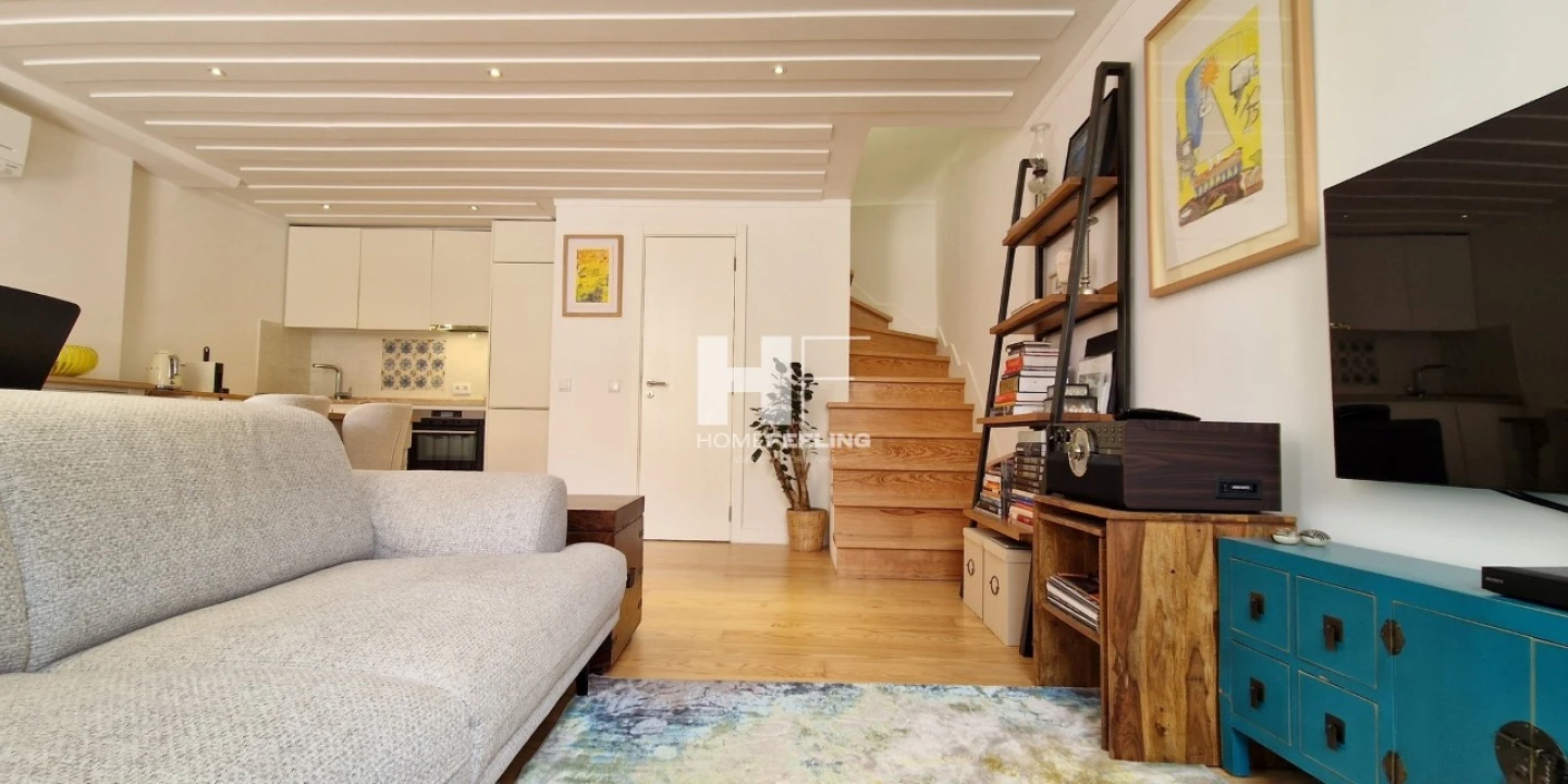 Apartamento para Venda em Santa Maria Maior Foto 4