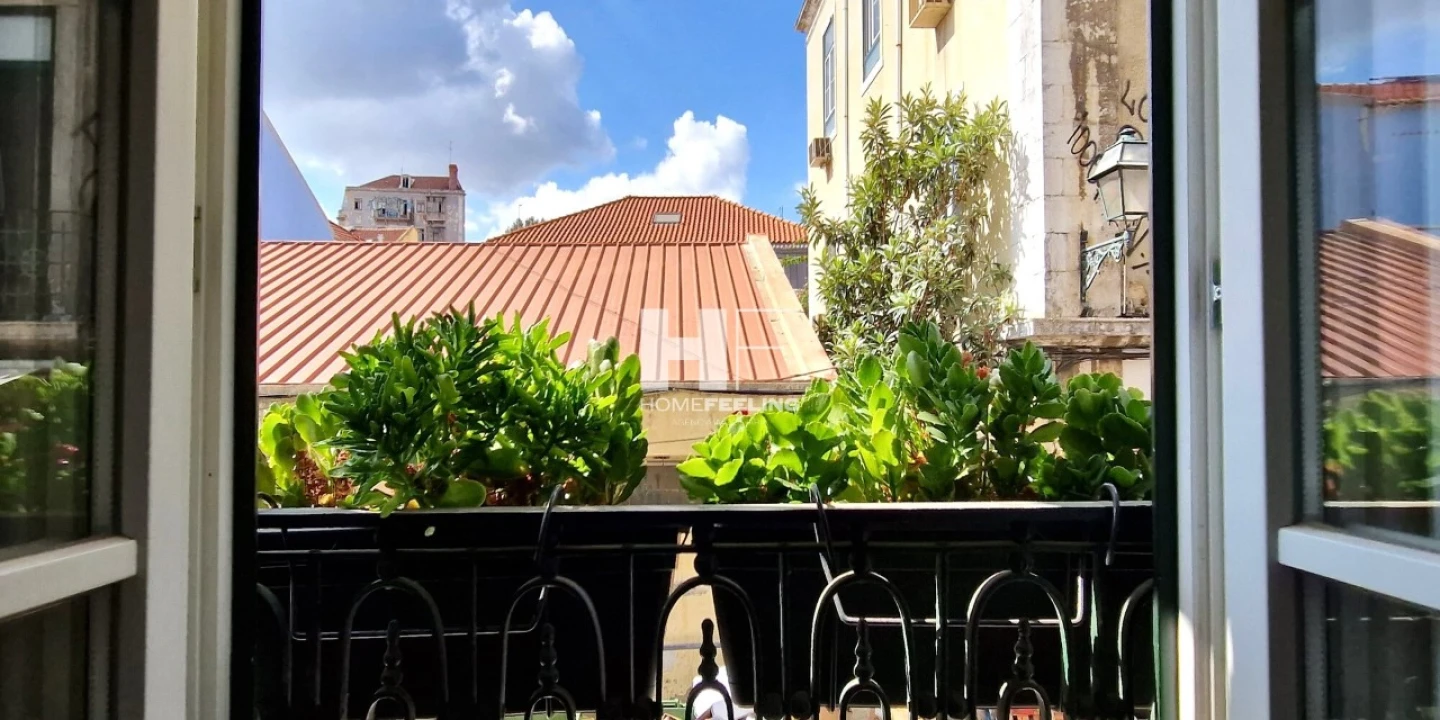 Apartamento para Venda em Santa Maria Maior Foto 15