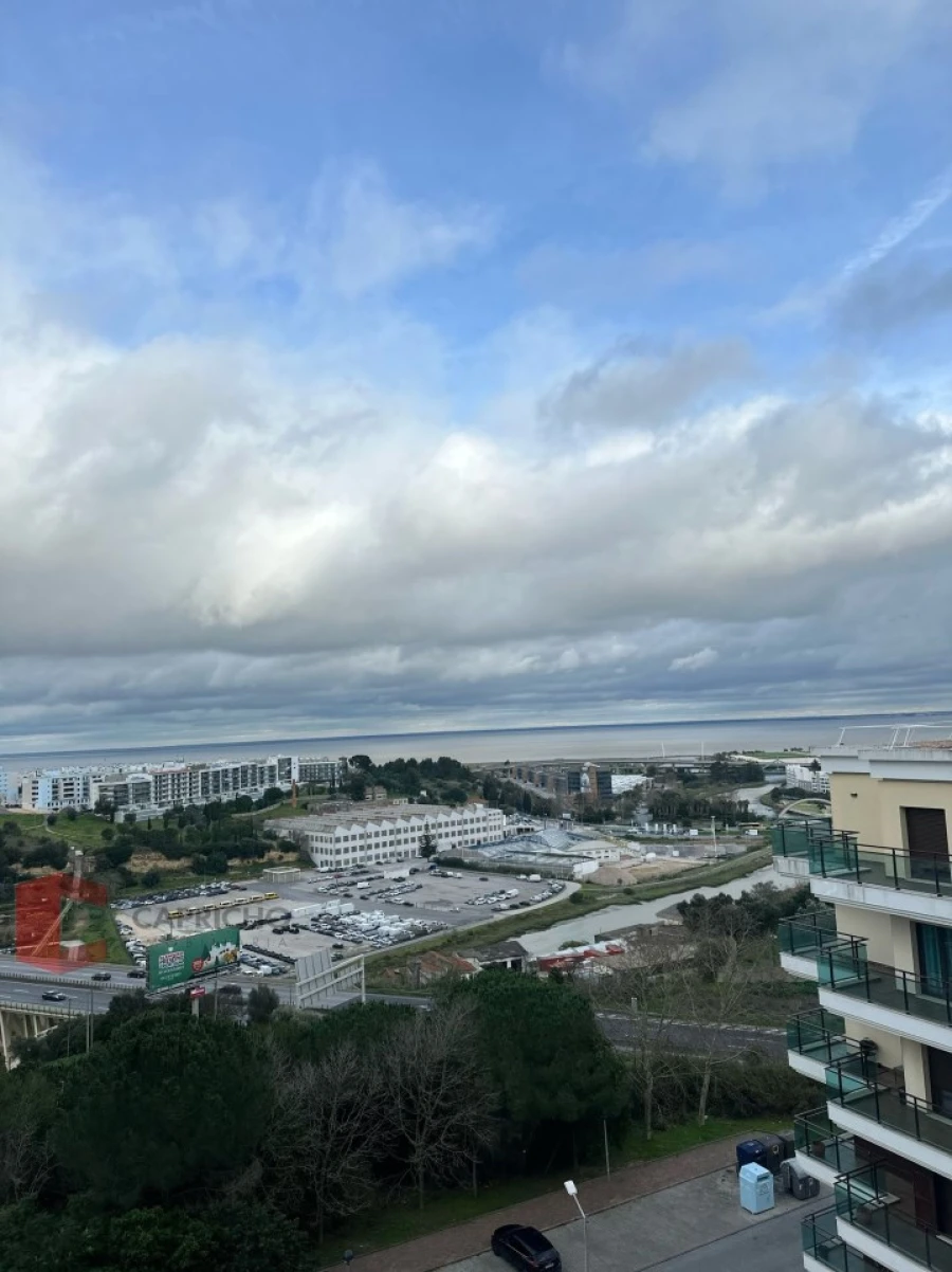 Apartamento T2 para Venda em Sacavém e Prior Velho Foto 10