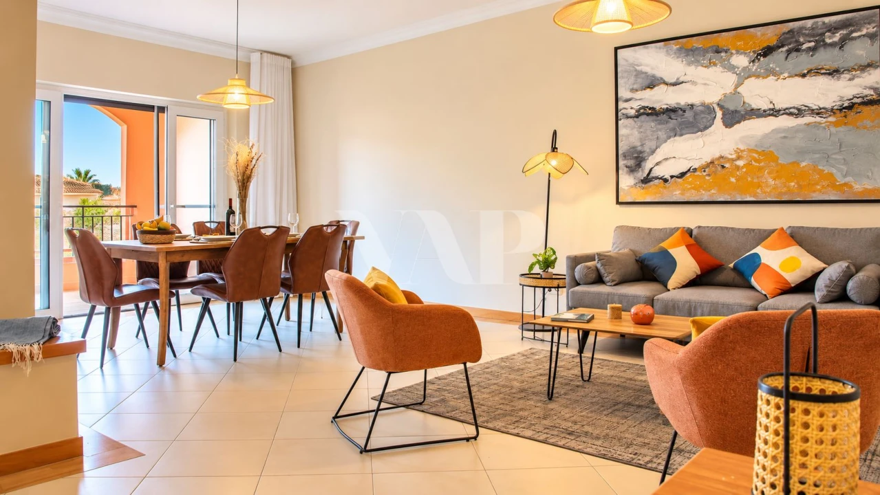 Apartamento T2 para Arrendamento em Quarteira Foto 6