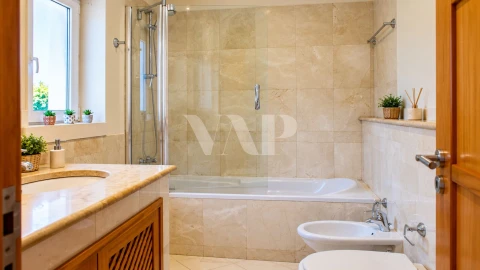Apartamento T2 para Arrendamento em Quarteira