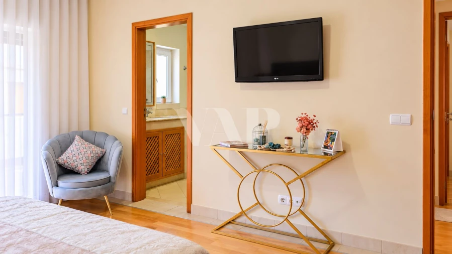 Apartamento T2 para Arrendamento em Quarteira Foto 10