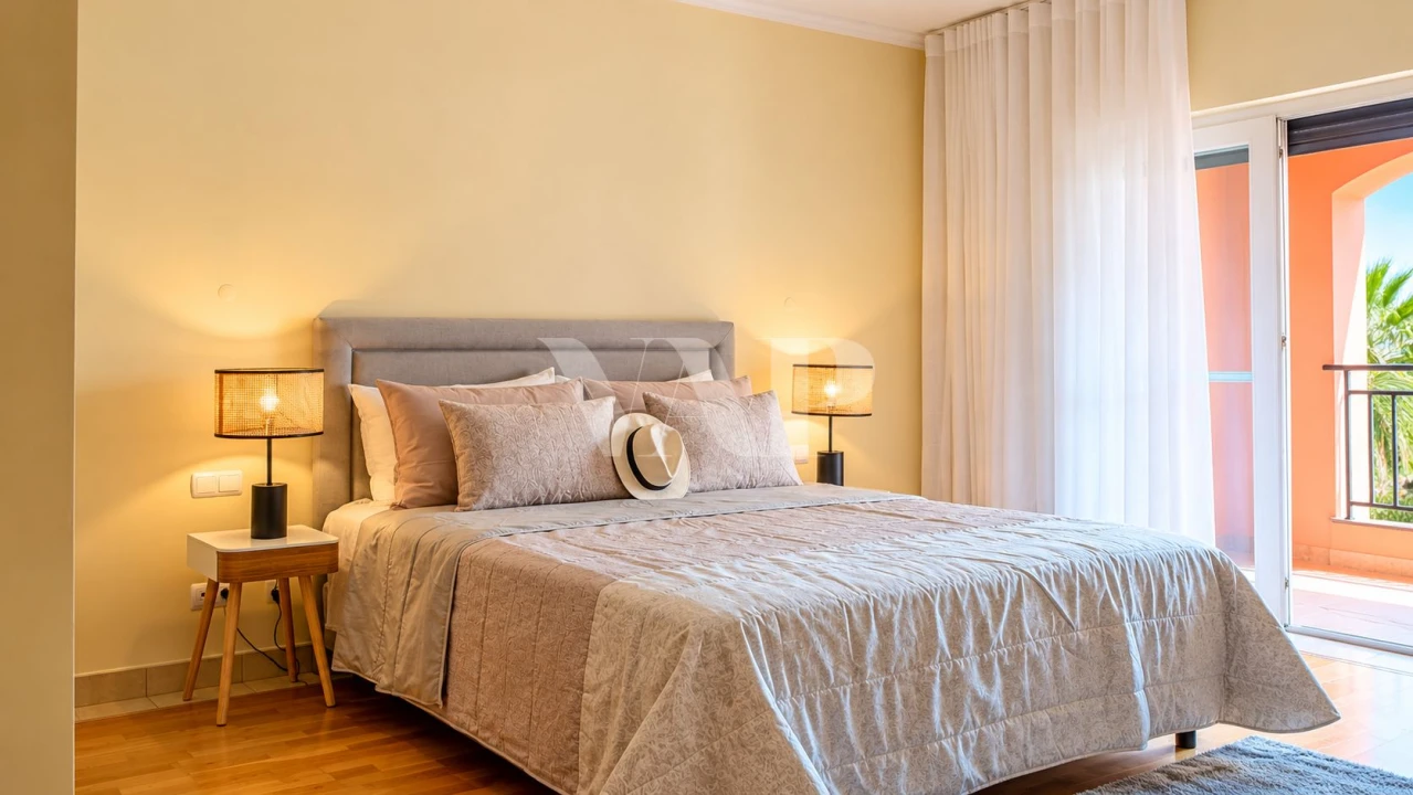 Apartamento T2 para Arrendamento em Quarteira Foto 4