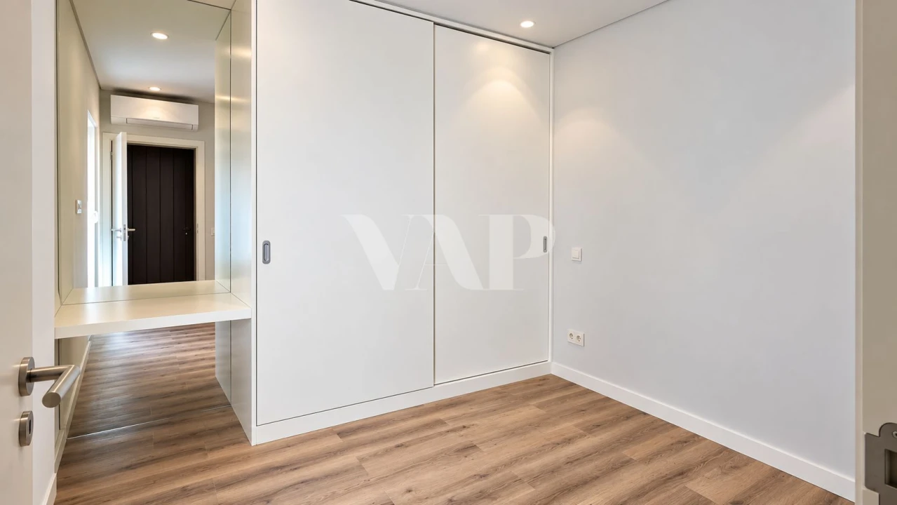 Apartamento T1 para Venda em Quarteira Foto 7