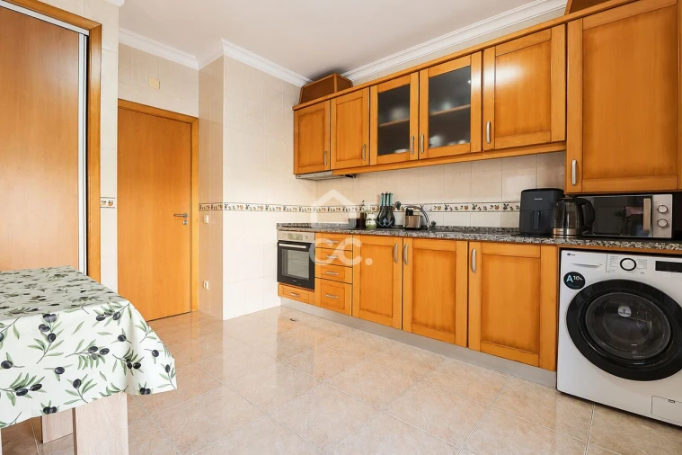 Apartamento T3 para Venda em Avelar Foto 3