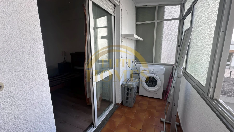 Apartamento T2 para Venda em Algés, Linda-A-Velha e Cruz Quebrada-Dafundo Foto 14