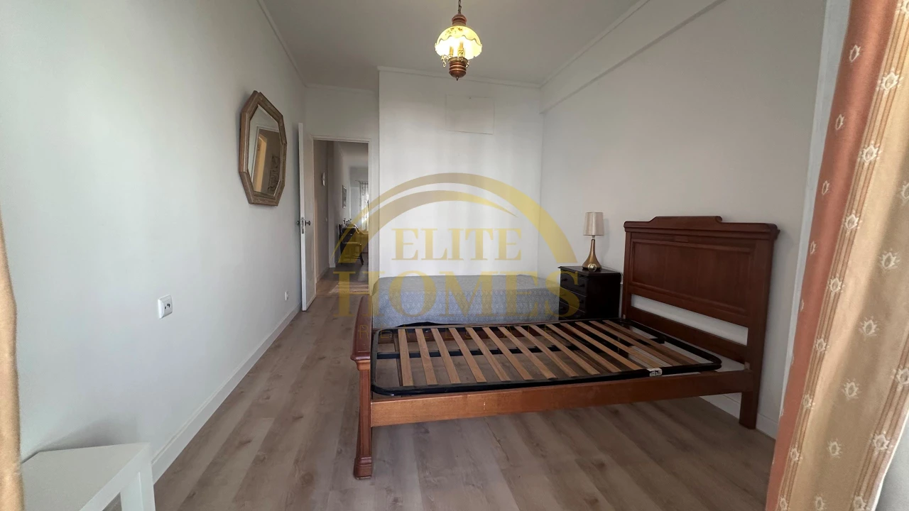 Apartamento T2 para Venda em Algés, Linda-A-Velha e Cruz Quebrada-Dafundo Foto 11