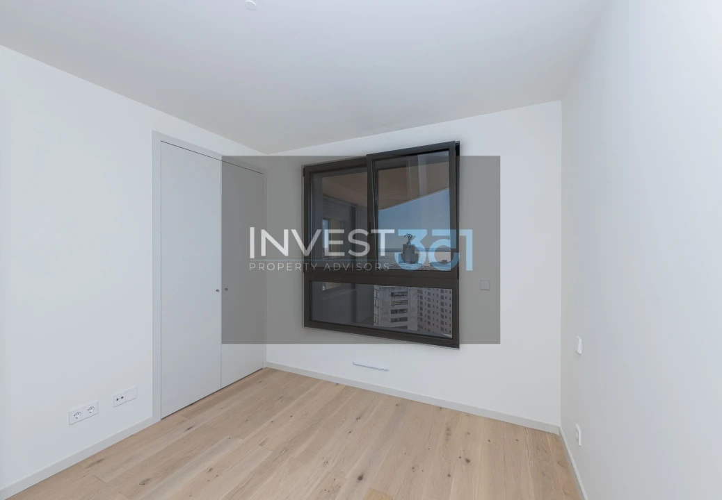 Apartamento T1 para Venda em Parque das Nações Foto 15