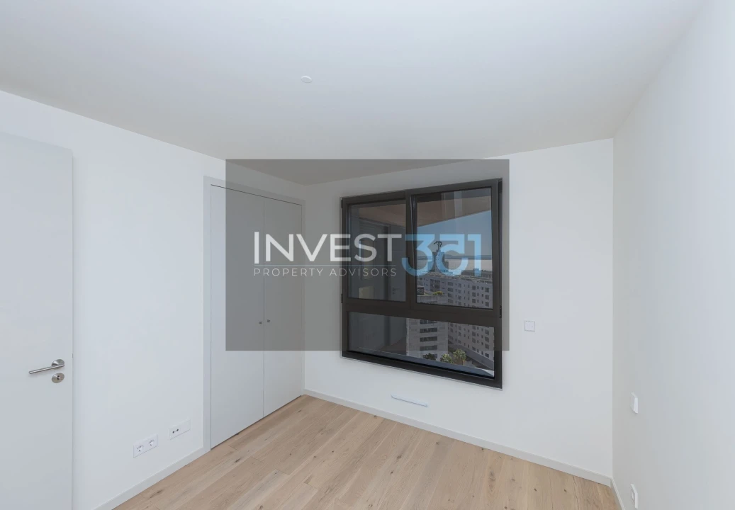 Apartamento T1 para Venda em Parque das Nações Foto 16