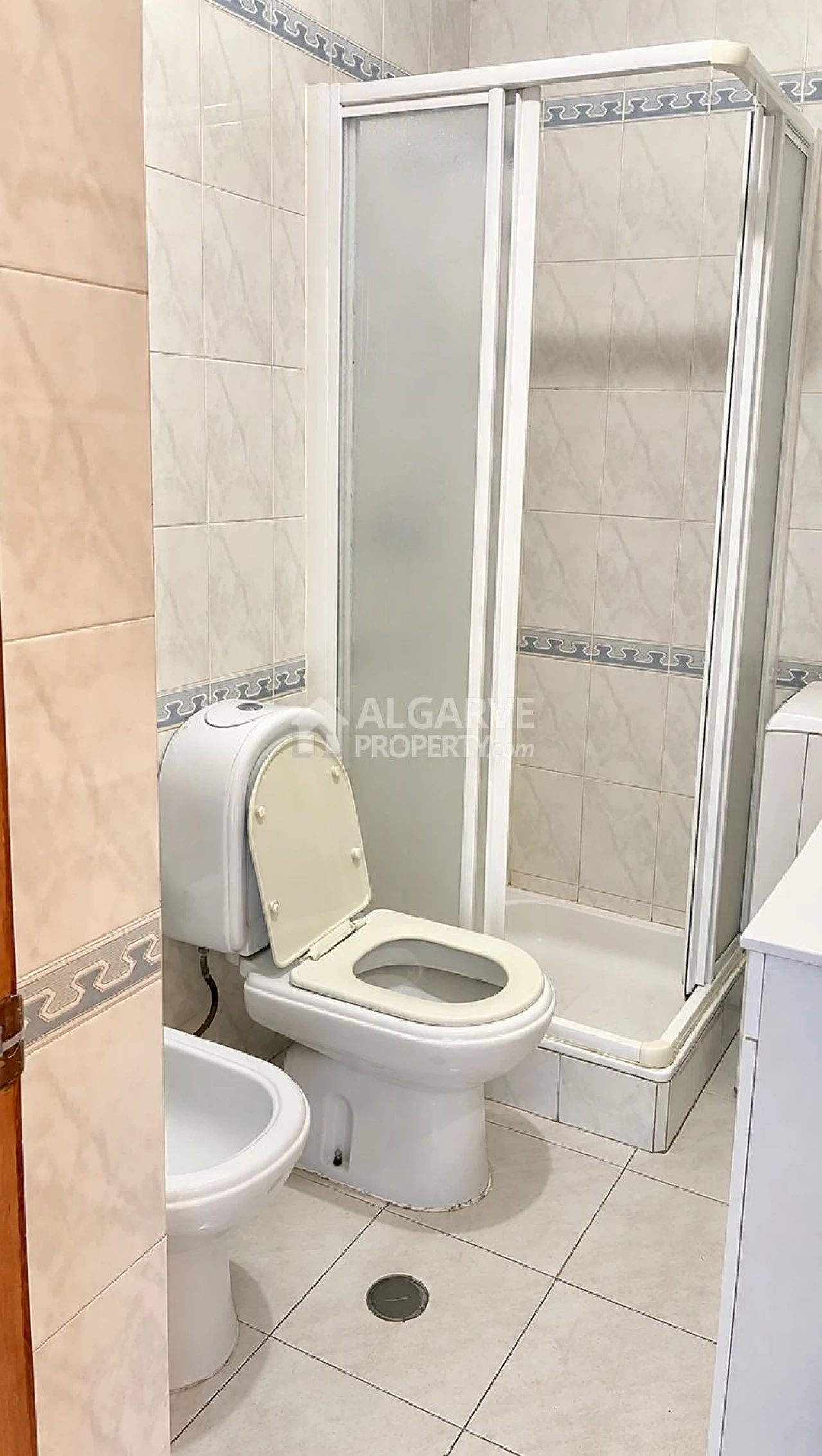 Apartamento T1 para Venda em Quarteira Foto 6